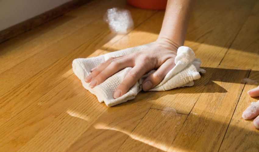 Clean The Hardwood Flooring